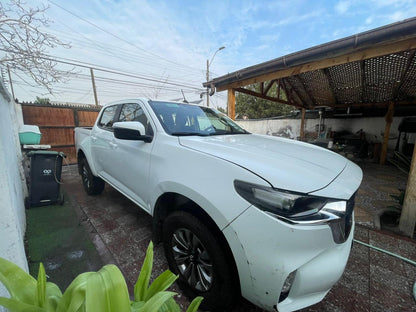 Camioneta Mazda BT-50, 2022 - Blanco, 4x4, FULL, Automática, 55.000 kms